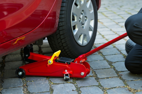 (https://haynes.com/en-us/tips-tutorials/how-work-under-your-car-safely)